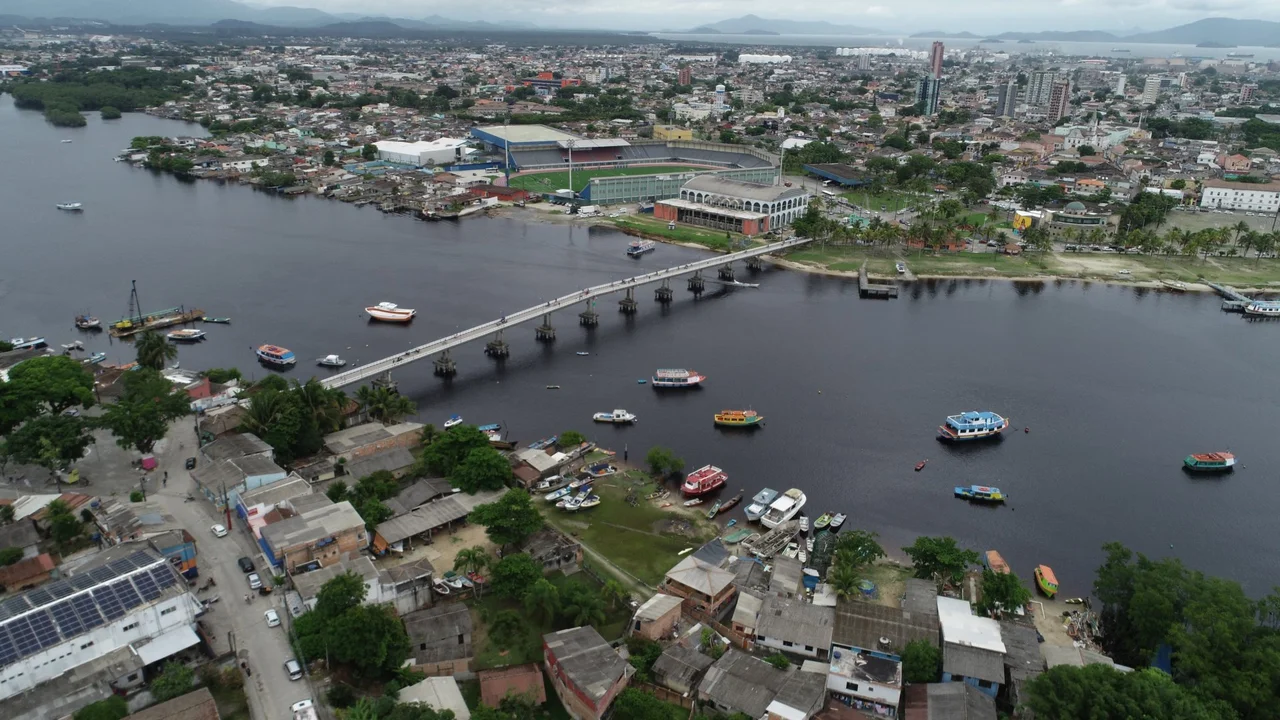 Prefeitura realiza reunião para apresentação dos projetos técnicos e estudos ambientais referente a revitalização da passarela da Ilha dos Valadares