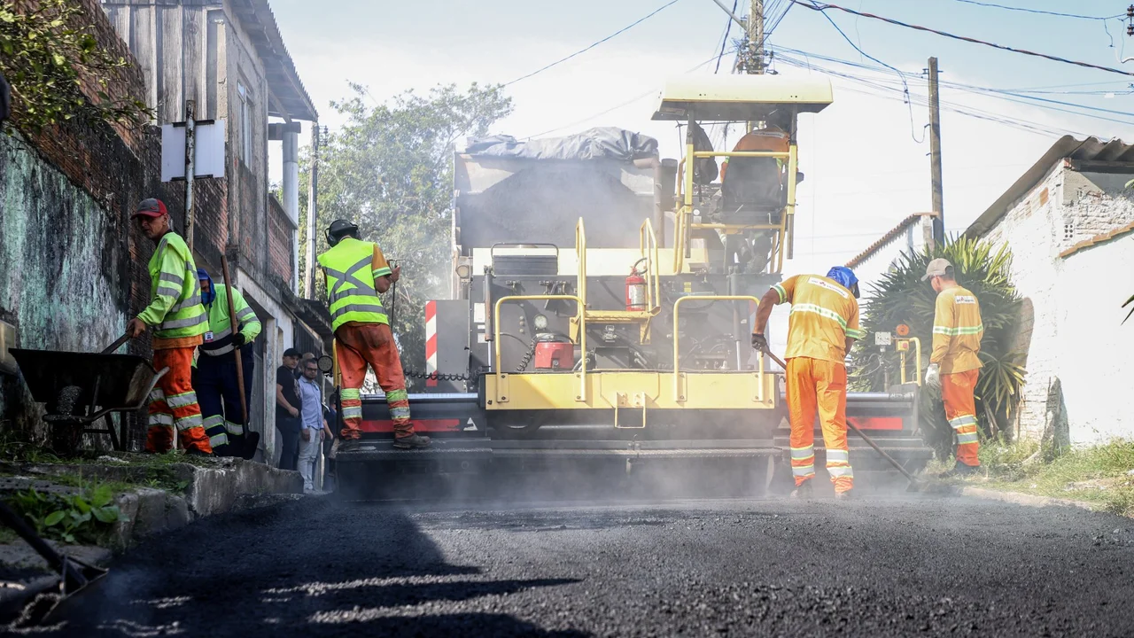 Prefeitura realiza pavimentação asfáltica na Vila Nova Primavera