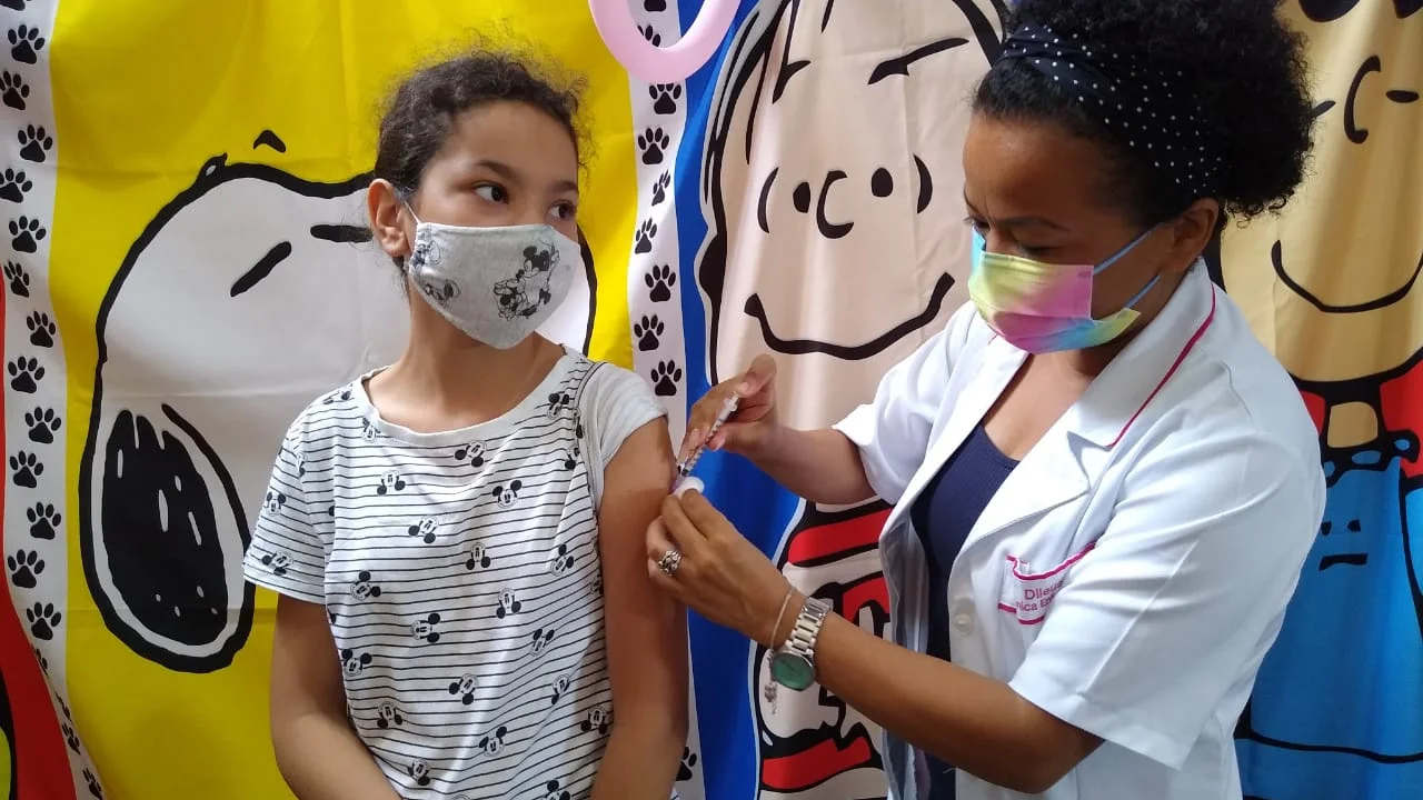 Crianças com 11 anos sem comorbidades podem se vacinar contra a Covid-19