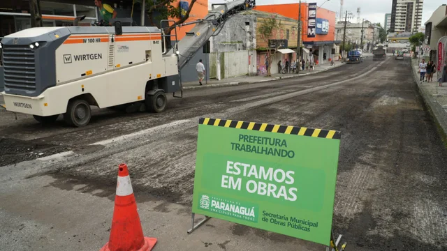 Obras de pavimentação continuam no centro da cidade