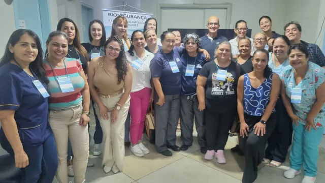 Secretaria Municipal da Saúde promove capacitação em Biossegurança e foca na Segurança do Paciente