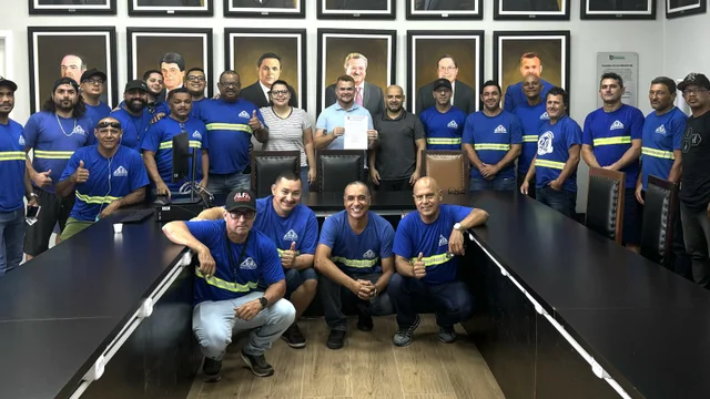 Prefeito sanciona lei que institui o Dia dos Ensacadores na Movimentação de Mercadorias em Geral