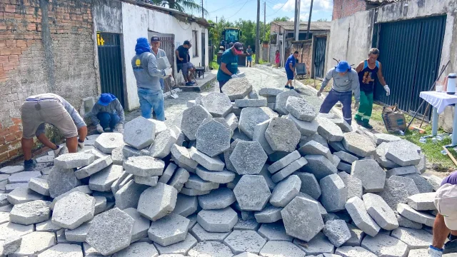 Prefeitura intensifica ações de manutenção urbana, pavimentação e participação social na Ilha dos Valadares