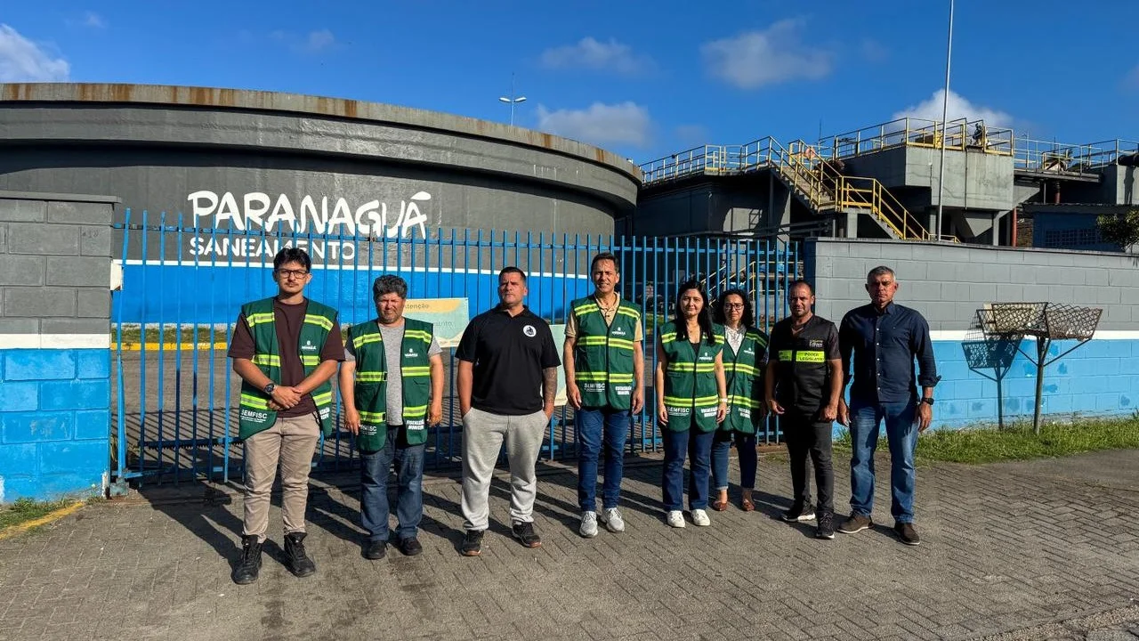 Prefeito Adriano Ramos cobra providências da Paranaguá Saneamento por transtornos provenientes da Estação de Esgoto na Costeira