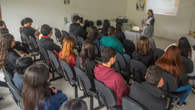 Capacita Jovem forma mais 40 adolescentes em nova edição do projeto em Paranaguá