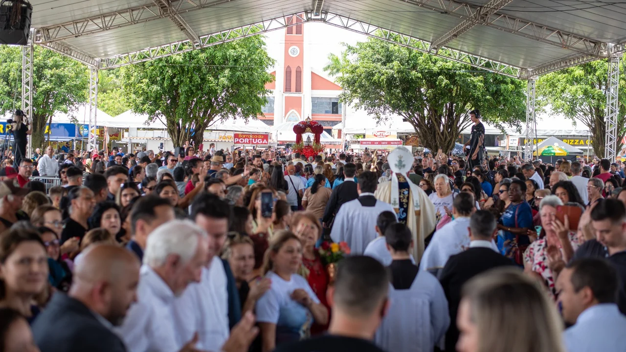 Festa do Rocio reúne milhares de fiéis e conta com apoio de serviços e infraestrutura da Prefeitura de Paranaguá
