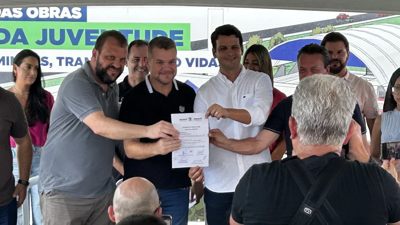 Assinada a Ordem de Serviço para a retomada das obras do Centro da Juventude