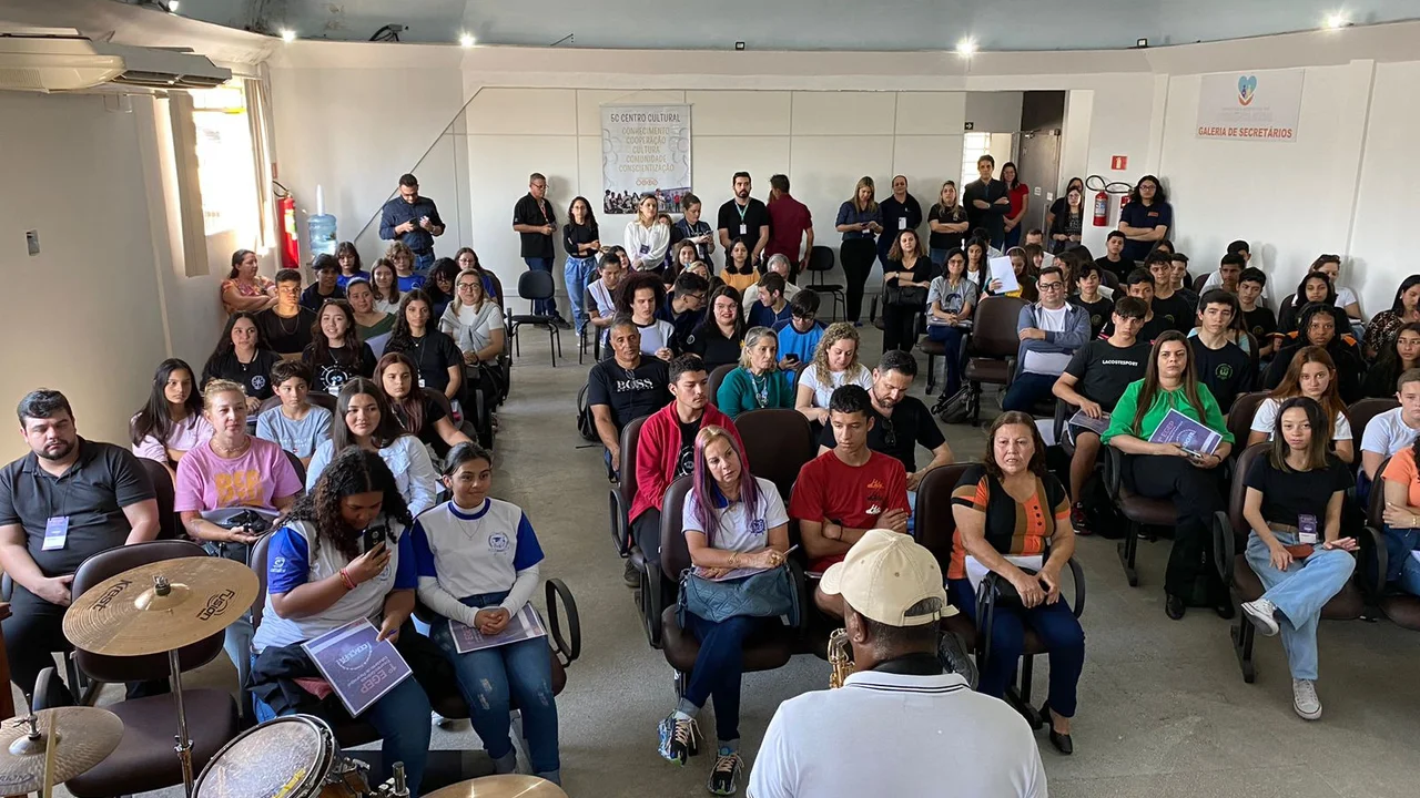 1º Encontro de Grêmios Estudantis acontece em Paranaguá