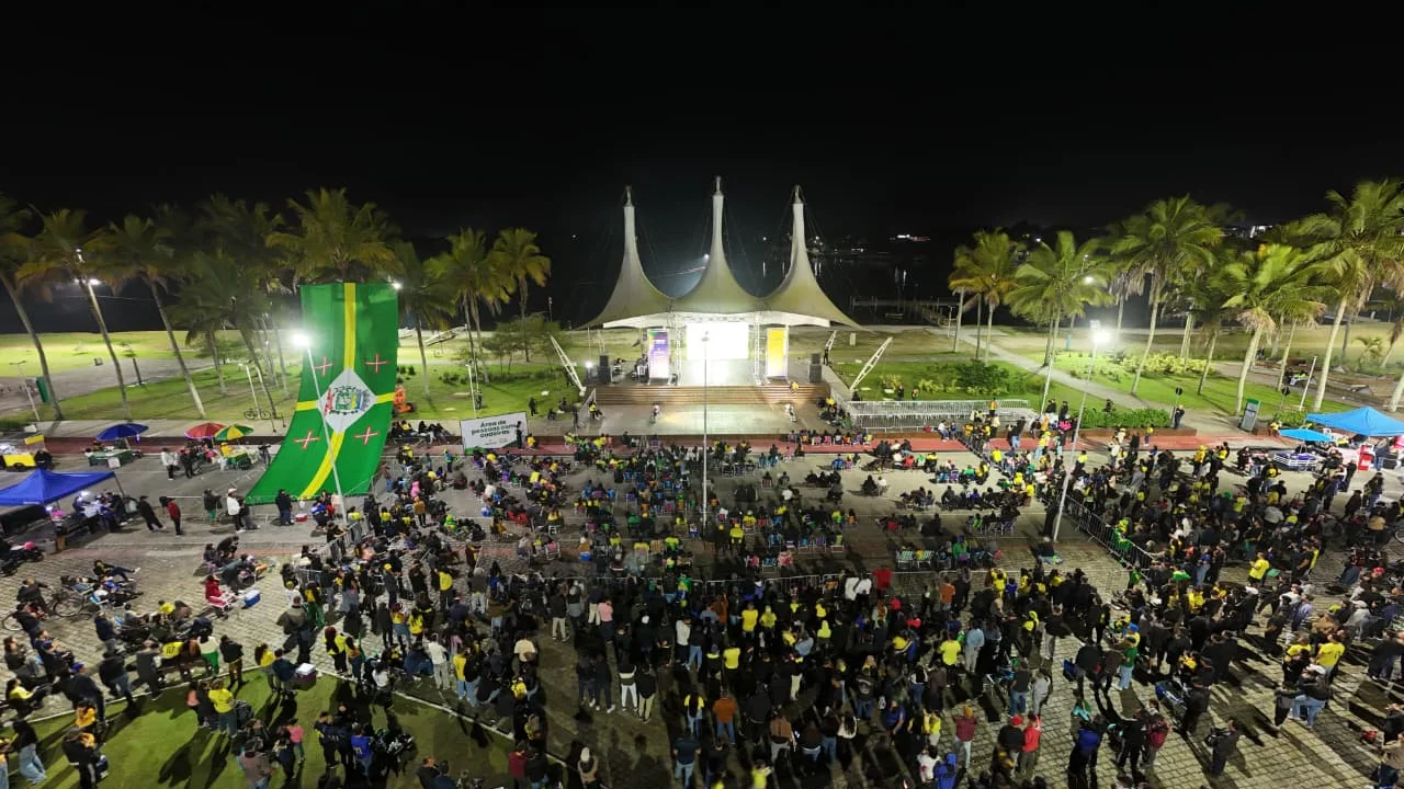 FanFest reúne famílias, movimenta comércio e fortalece clima de união em Paranaguá durante jogo da Seleção Brasileira
