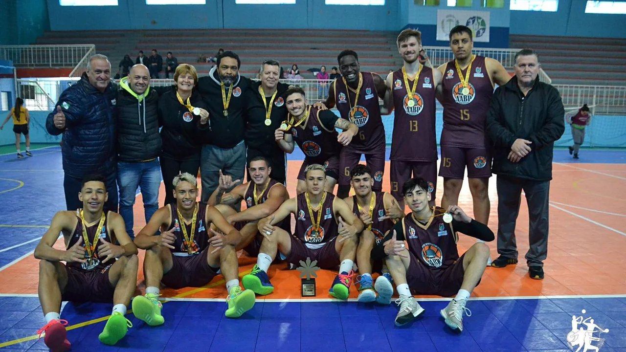 Paranaguá conquista vaga na fase final dos Jogos Abertos do Paraná com equipe de basquete masculino da AABP/SESPOR