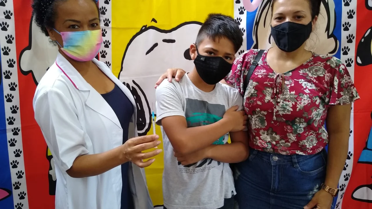 Baixou a faixa etária: crianças com 10 anos podem se vacinar contra a Covid-19