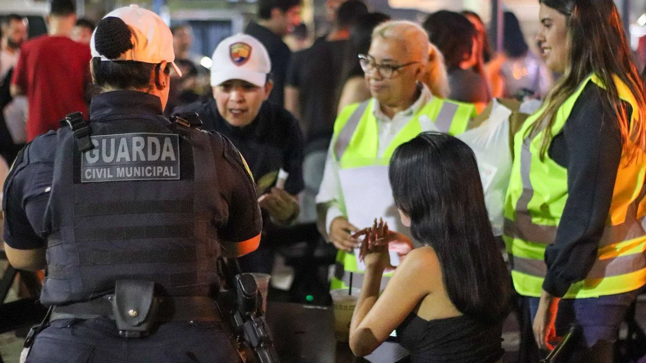Blitz educativa em bares marca programação da Semana Nacional do Trânsito em Paranaguá