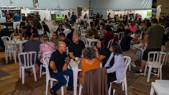 Primeira noite do Festival da Cerveja foi um sucesso