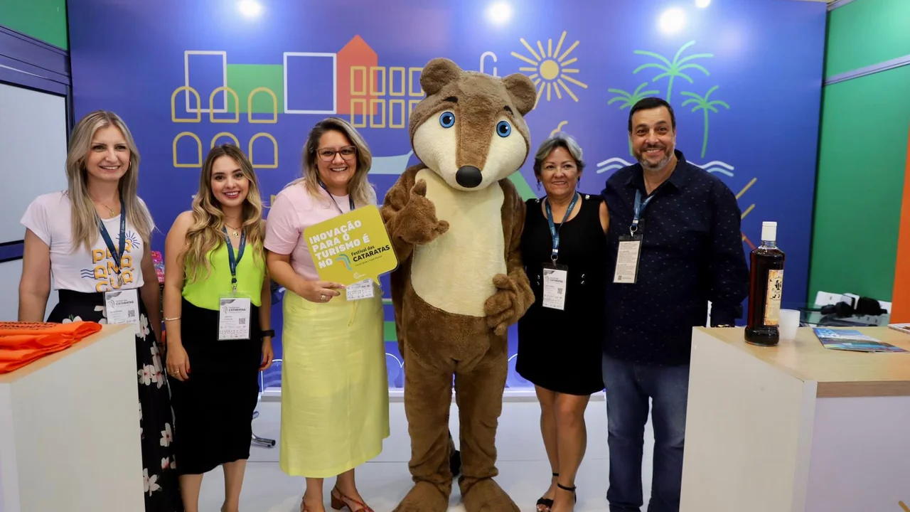 Secretaria Municipal de Cultura e Turismo participa da Feira de Turismo de Negócios, em Foz do Iguaçu