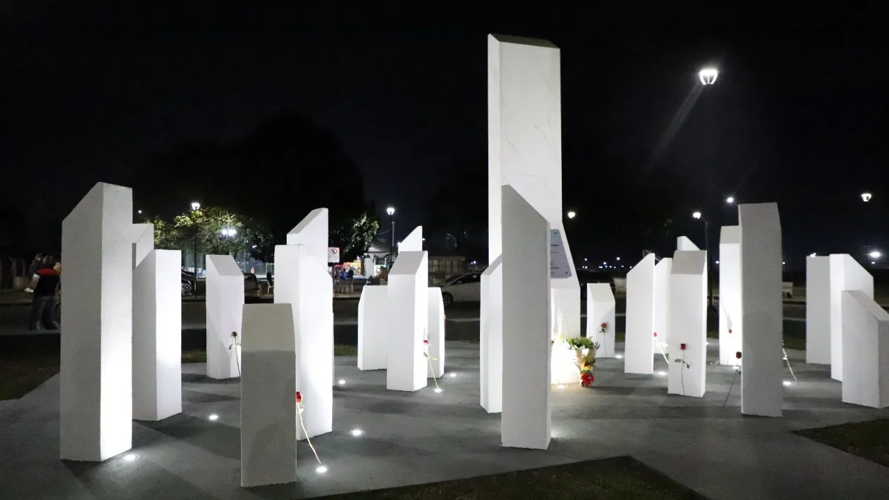 Memorial em homenagem às vítimas da Covid-19 é entregue no Aeroparque