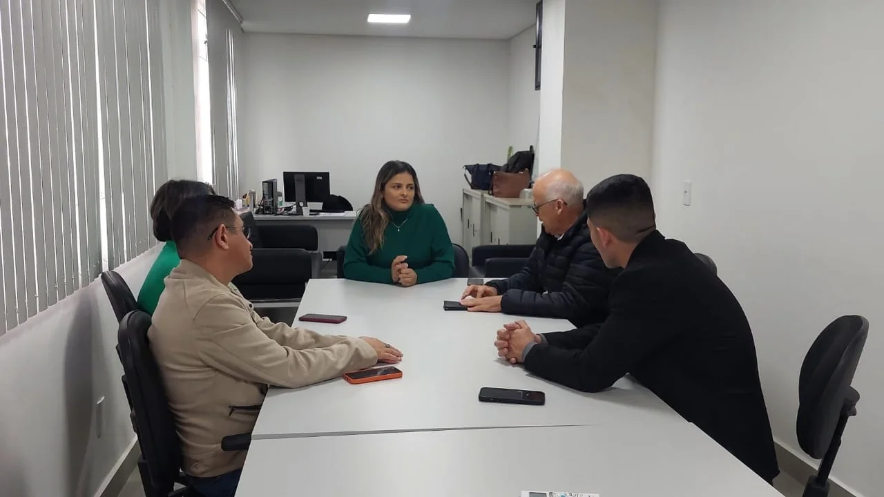 Reunião entre Fundação de Assistência à Saúde de Paranaguá e Sindicato dos Médicos do Paraná busca aprimorar funcionamento da UPA