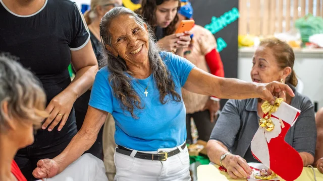 Prefeitura de Paranaguá fortalece vínculos, promove inclusão e transforma rotinas de idosos no CRAS da Vila Garcia