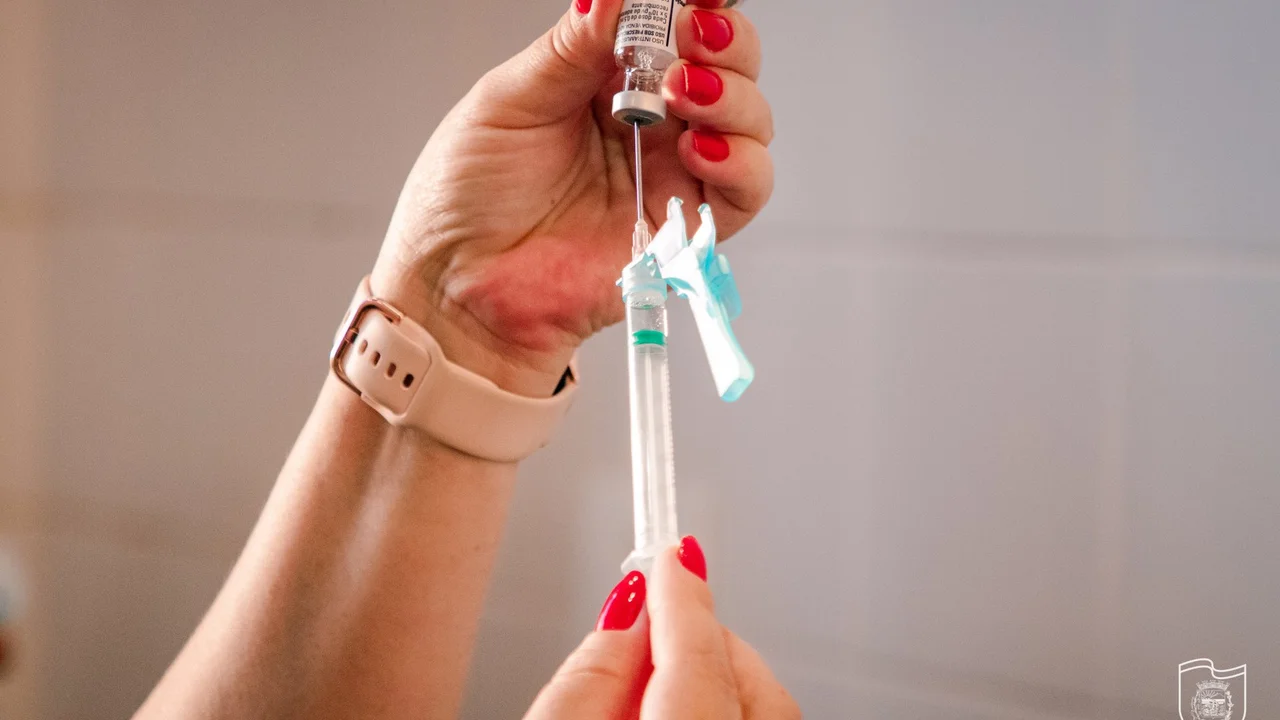 Secretaria de Estado da Saúde suspende temporariamente vacinação para gestantes e puérperas com a AtraZeneca/Oxford