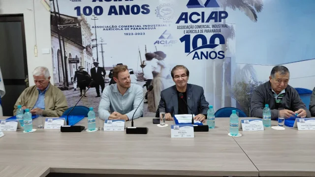 Paranaguá fortalece parcerias em saúde e amplia vacinação com apoio da ACIAP