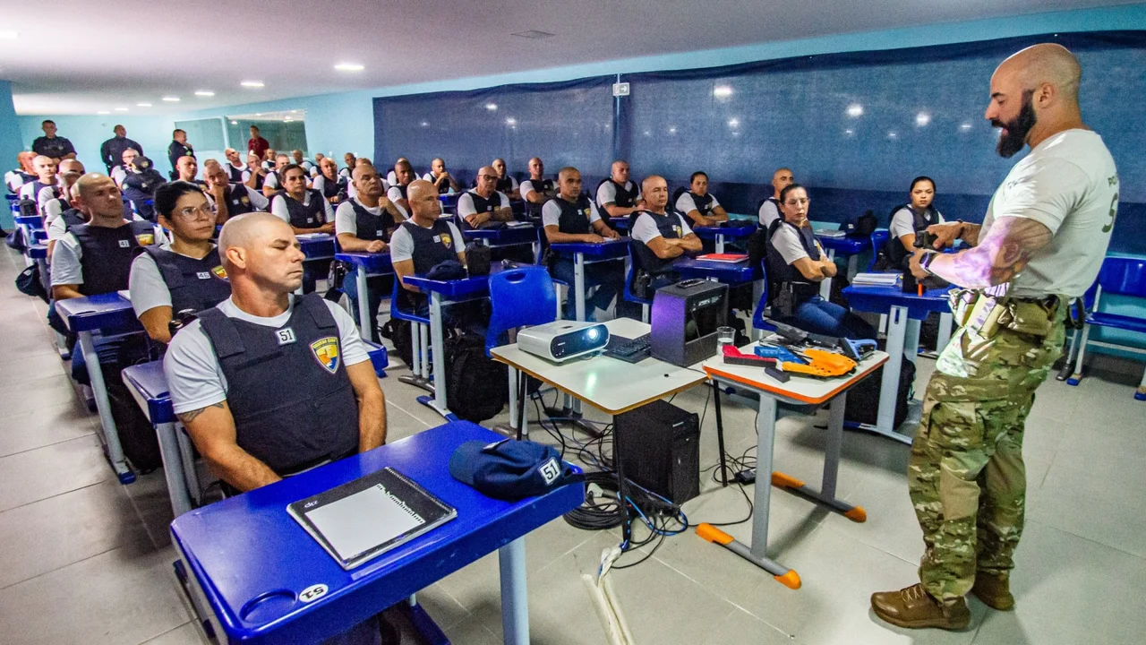 Guarda Municipal recebe treinamento de retenção de armas e reforça preparo operacional em Paranaguá