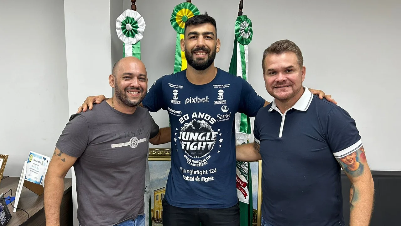 Prefeito recebe o atleta Eduardo Garvon