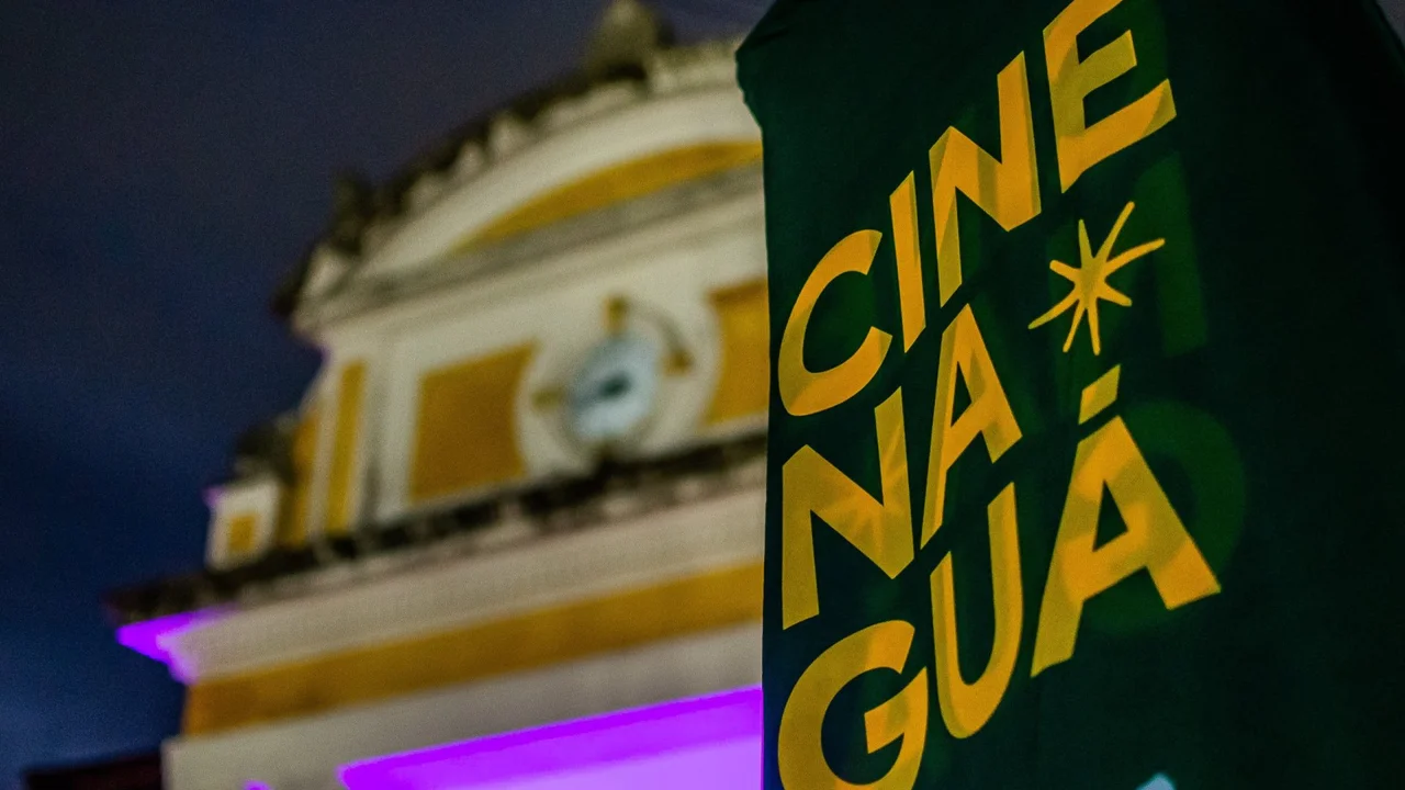 Cerimônia de abertura da 2ª edição do Cinenaguá reúne apaixonados por cinema na Estação Ferroviária 
