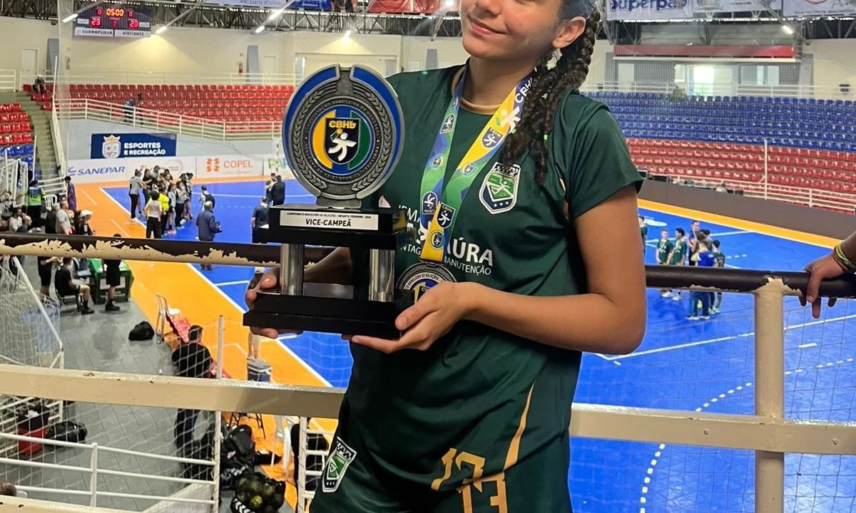 Rafaella Xavier brilha e ajuda o Paraná a conquistar a prata no Brasileiro Infantil de Handebol