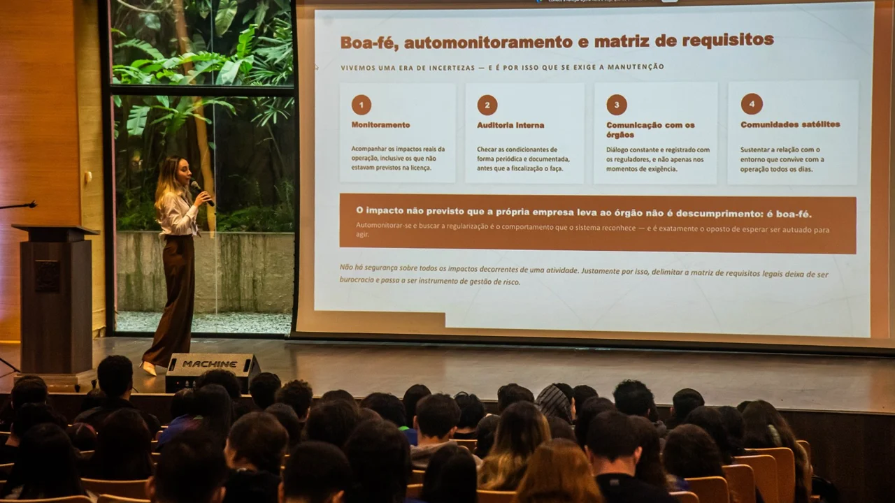 Paranaguá recebe primeiro Fórum Nacional Porto+Cidade para discutir impactos e desafios da atividade portuária 