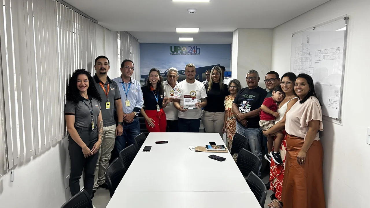 Prefeito Marcelo Roque entrega Selo “Empresa que Protege e Inclui”