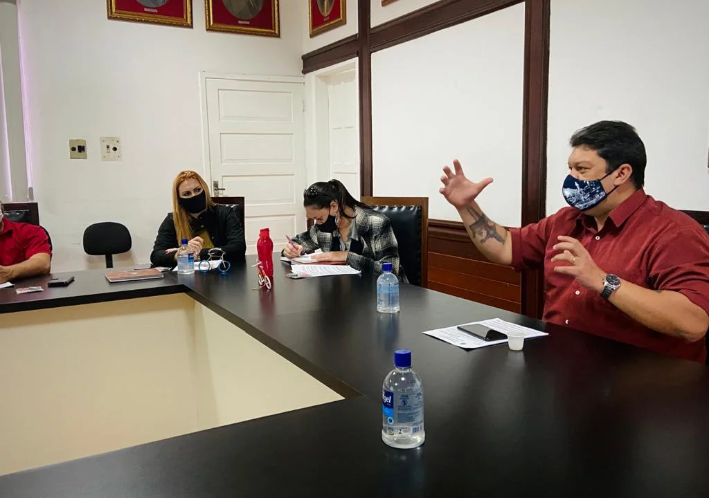 Lei Aldir Blanc é tema de reunião com dirigentes culturais do litoral paranaense
