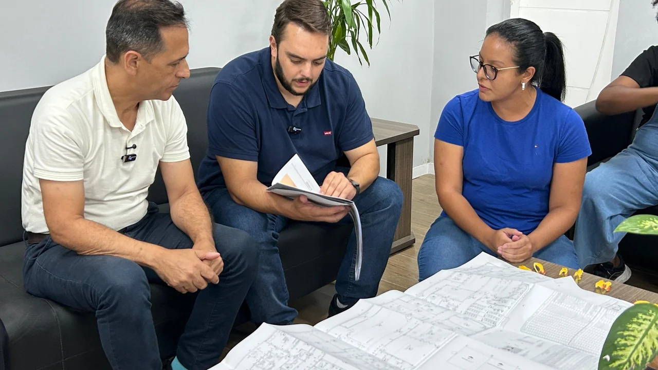 Felipe Francischini visita Paranaguá e se reúne com prefeito, vice e secretários municipais