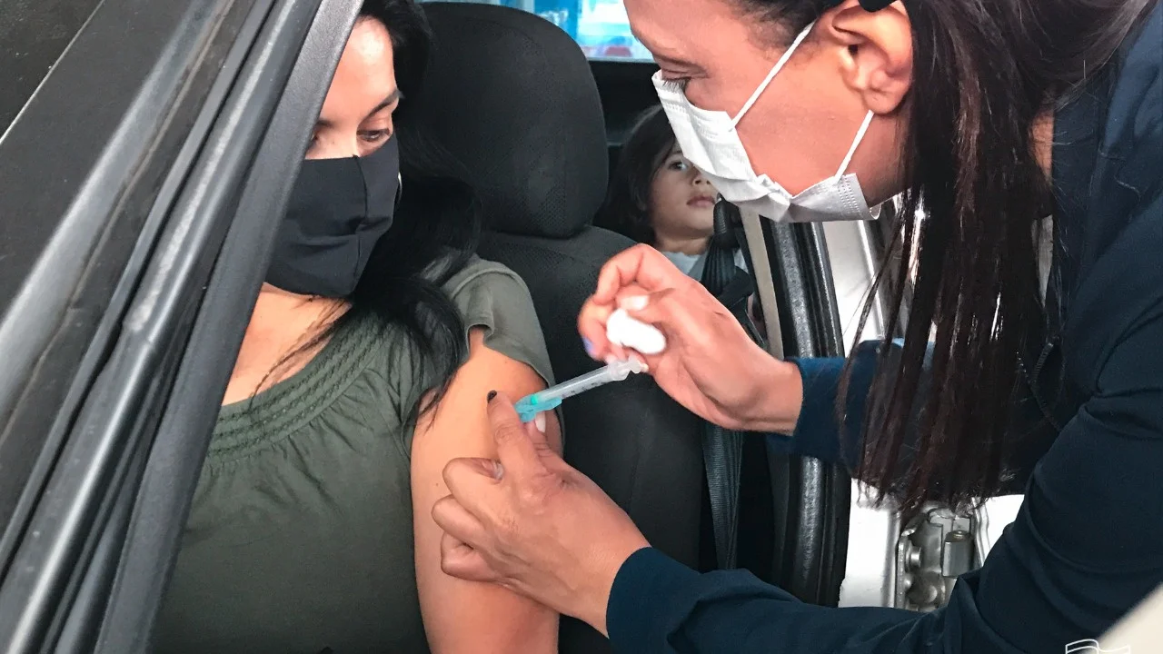 Força tarefa: cerca de 3.300 doses foram aplicadas nesta sexta-feira