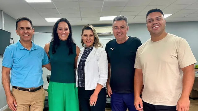 Presença Ilustre: Ágatha Rippel visita Prefeitura de Paranaguá