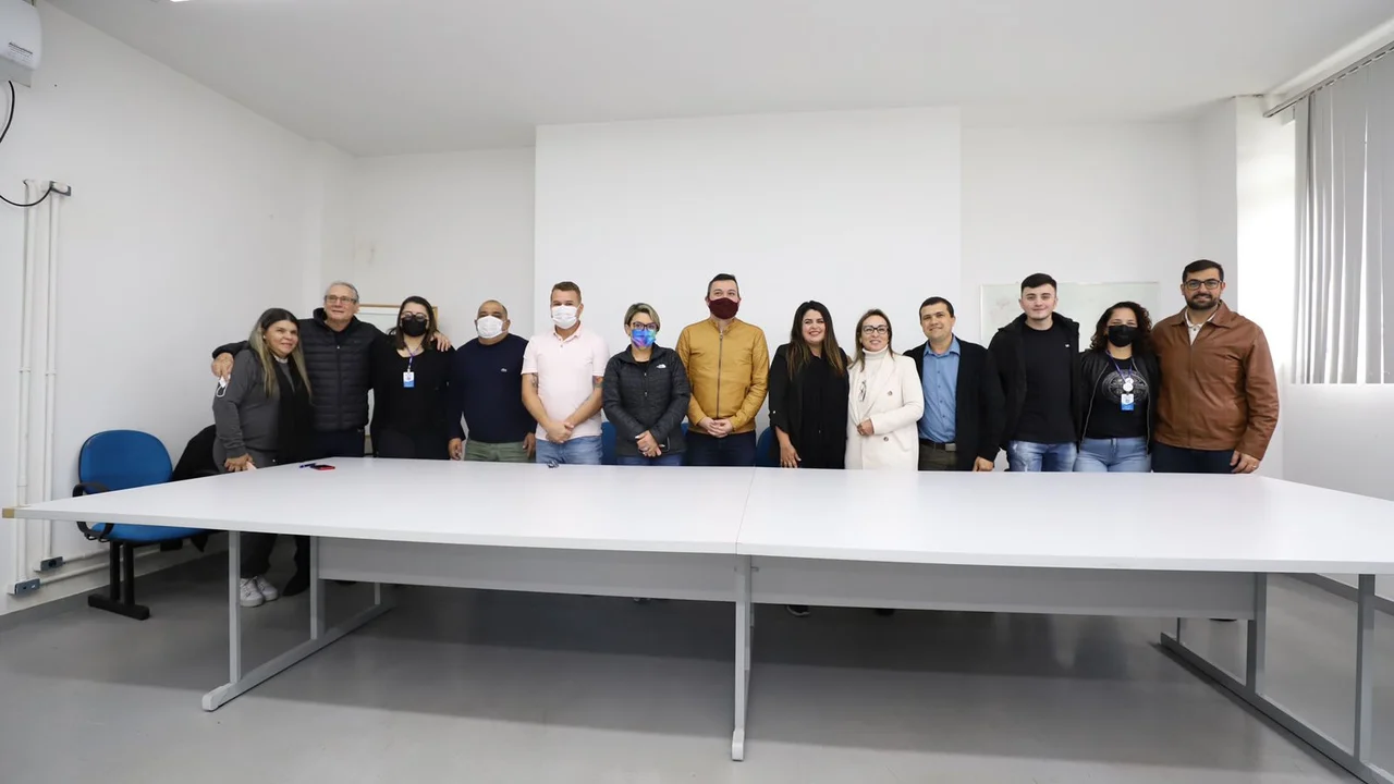 Marcelo Roque sanciona projetos de lei em parceria com vereadores