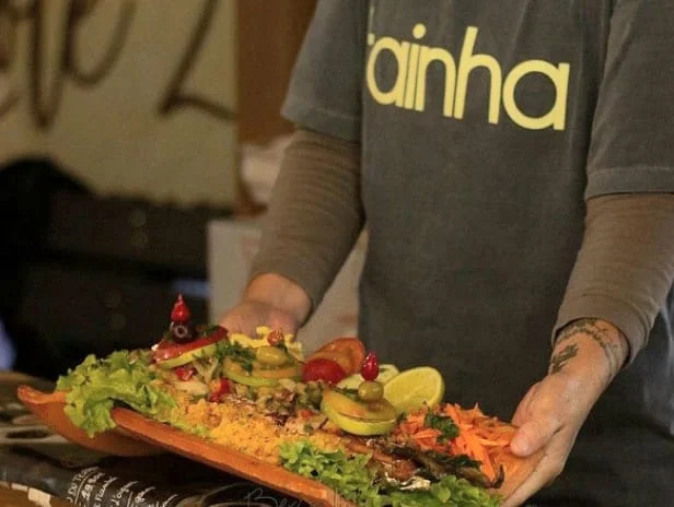 30ª Festa da Tainha resgata cultura caiçara em Nova Brasília, na Ilha do Mel