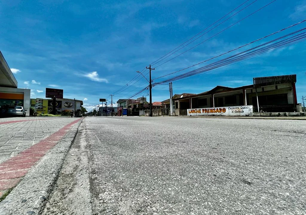 Secretaria de Obras inicia pavimentação na Estradinha