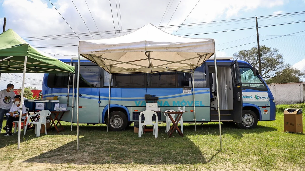 Caravana da Vacina está na Vila São Carlos