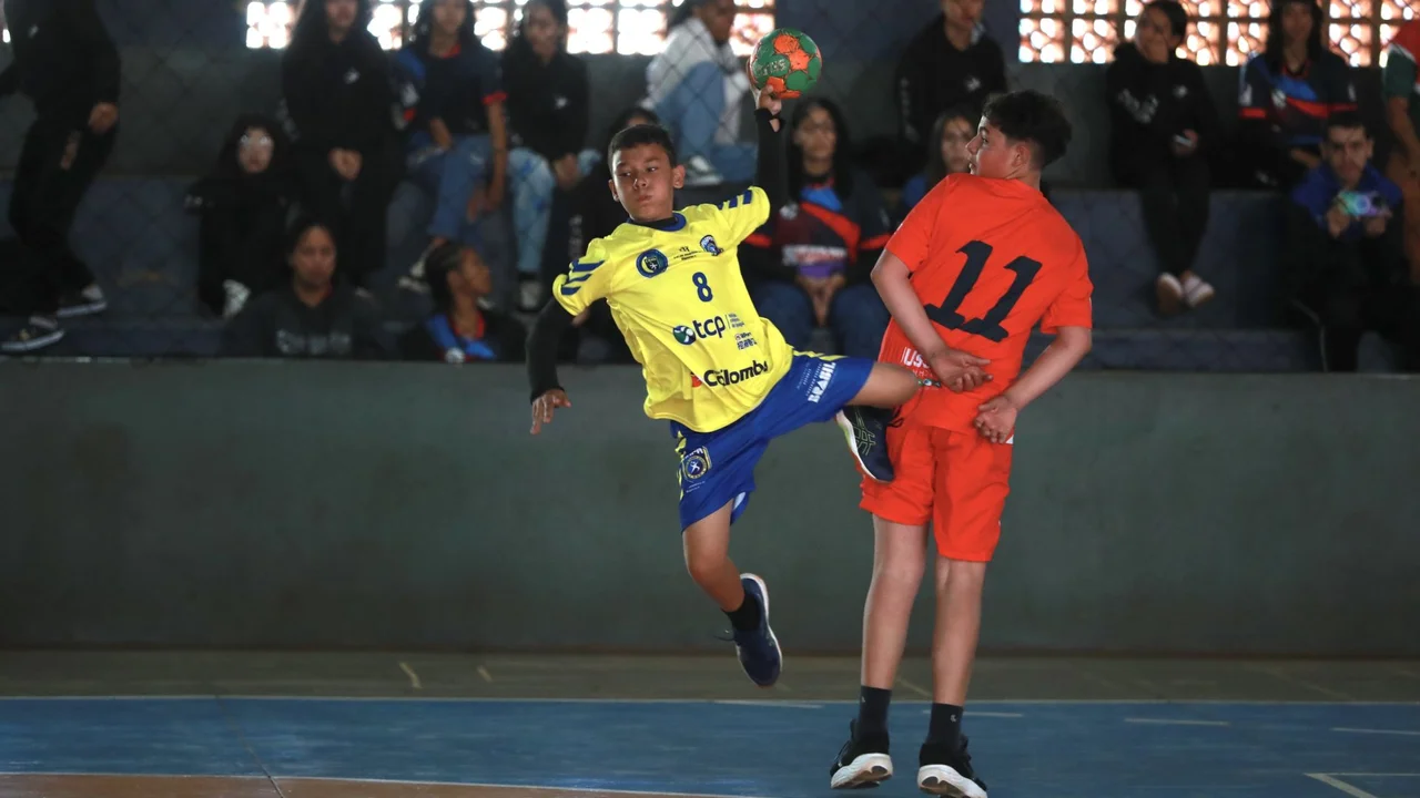 Paranaguá vive fim de semana esportivo com três grandes eventos de handebol; confira a programação