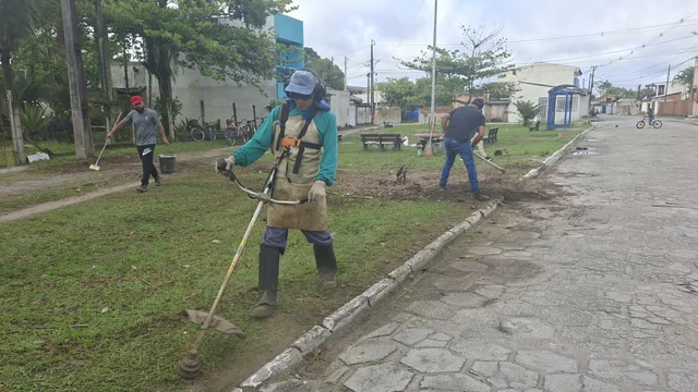 Ilha dos Valadares é beneficiada com ações de manutenção e limpeza realizadas pela Prefeitura de Paranaguá
