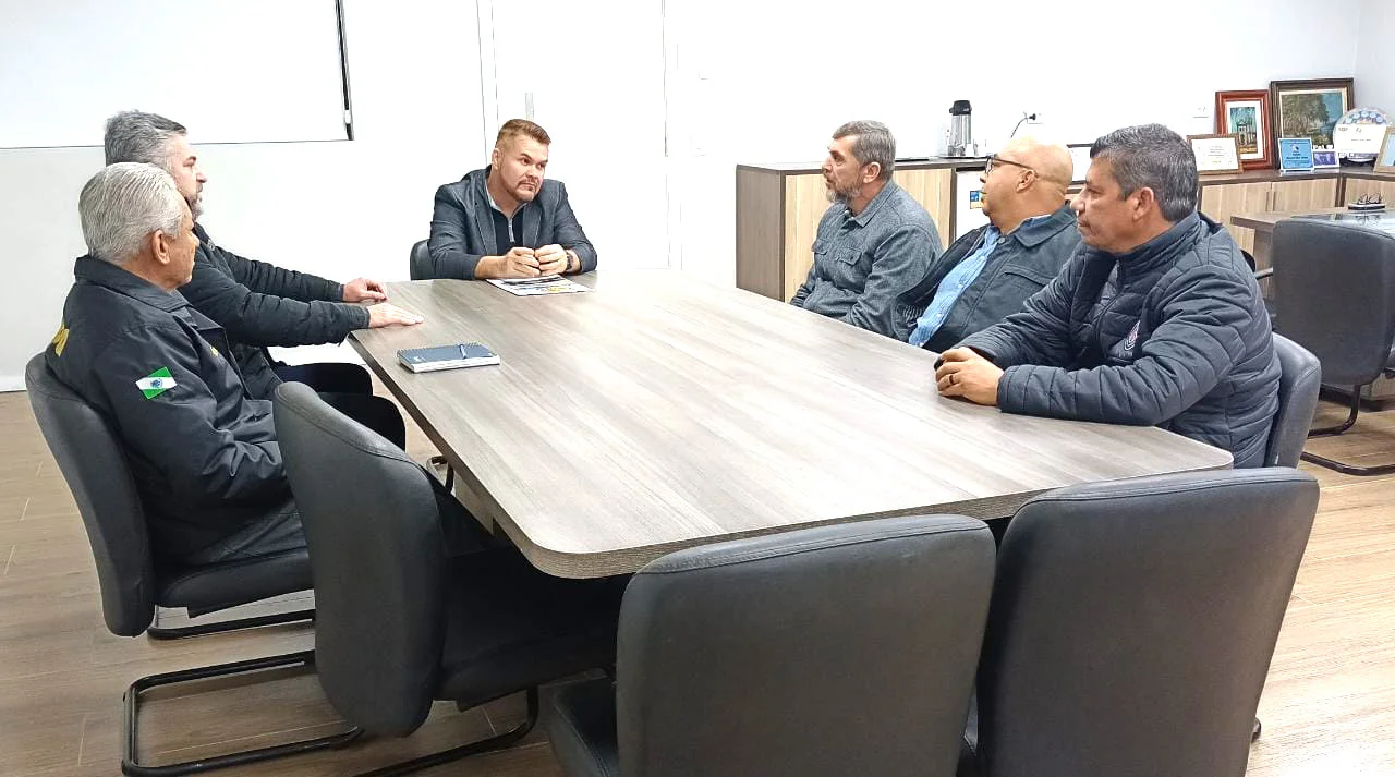 Diretoria do Sintraport apresenta demandas da categoria ao prefeito