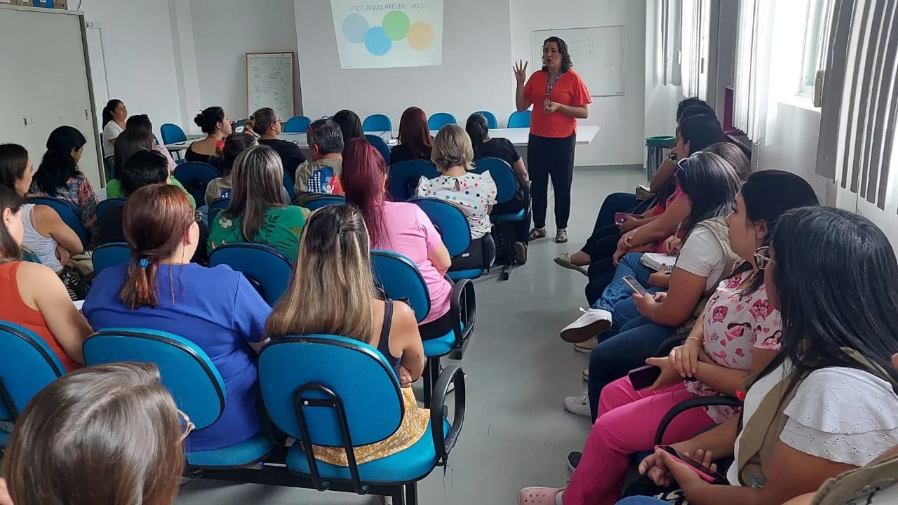 Profissionais da Saúde passam por ciclo de formação