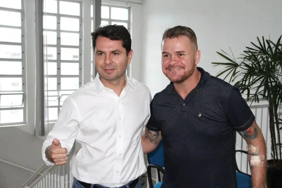 Prefeito Marcelo Roque recebe a visita do Deputado Estadual Alexandre Curi