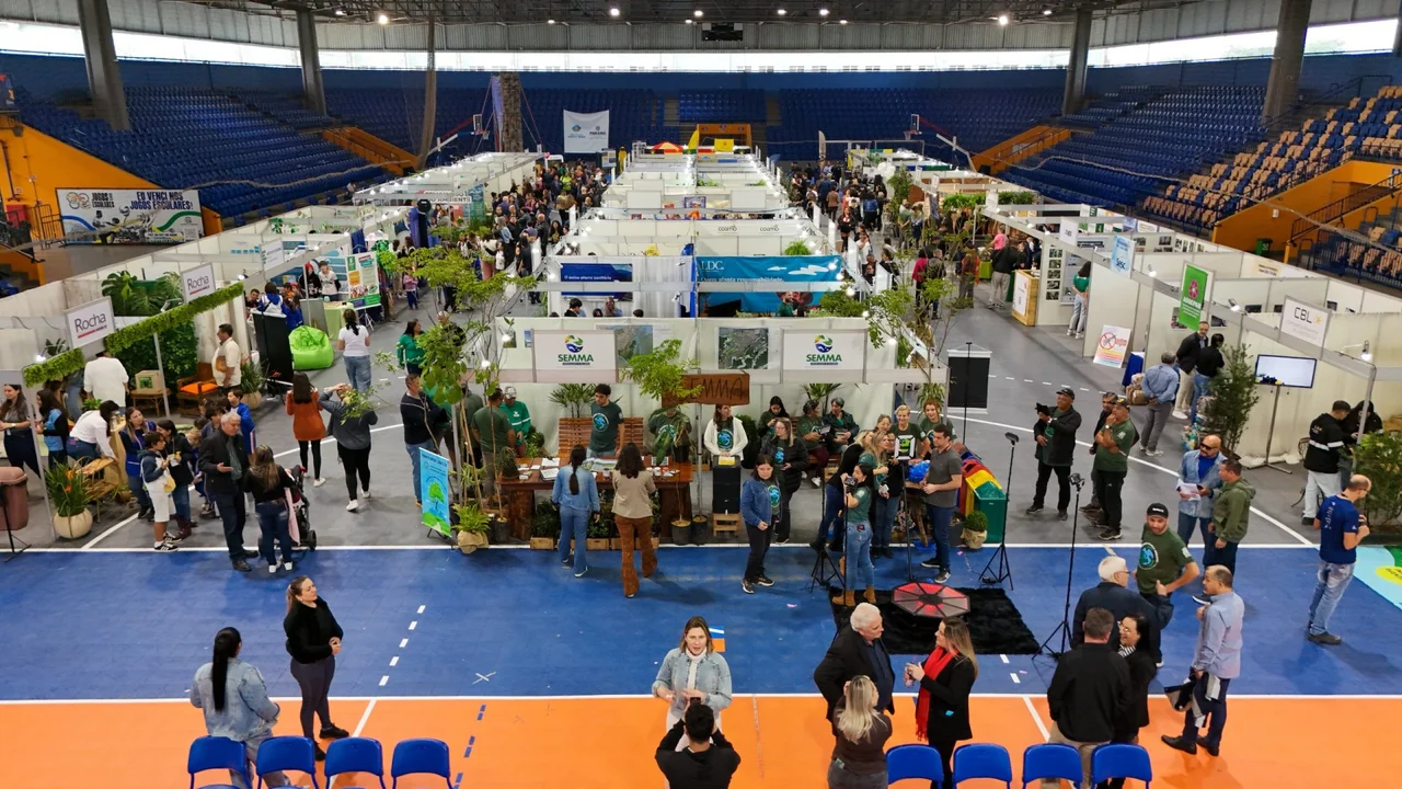 19ª Semana do Meio Ambiente de Paranaguá destaca reciclagem e geração de renda a partir dos resíduos