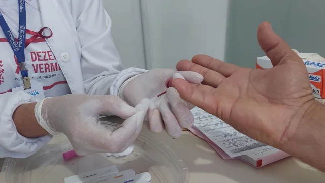 Saúde conta com serviço atuante para realização de testes rápidos para detecção de IST/Aids