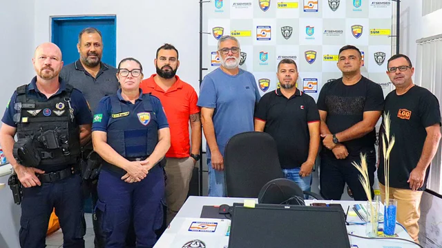 Motoristas de aplicativos de transporte discutem mobilidade urbana e segurança pública com a Prefeitura