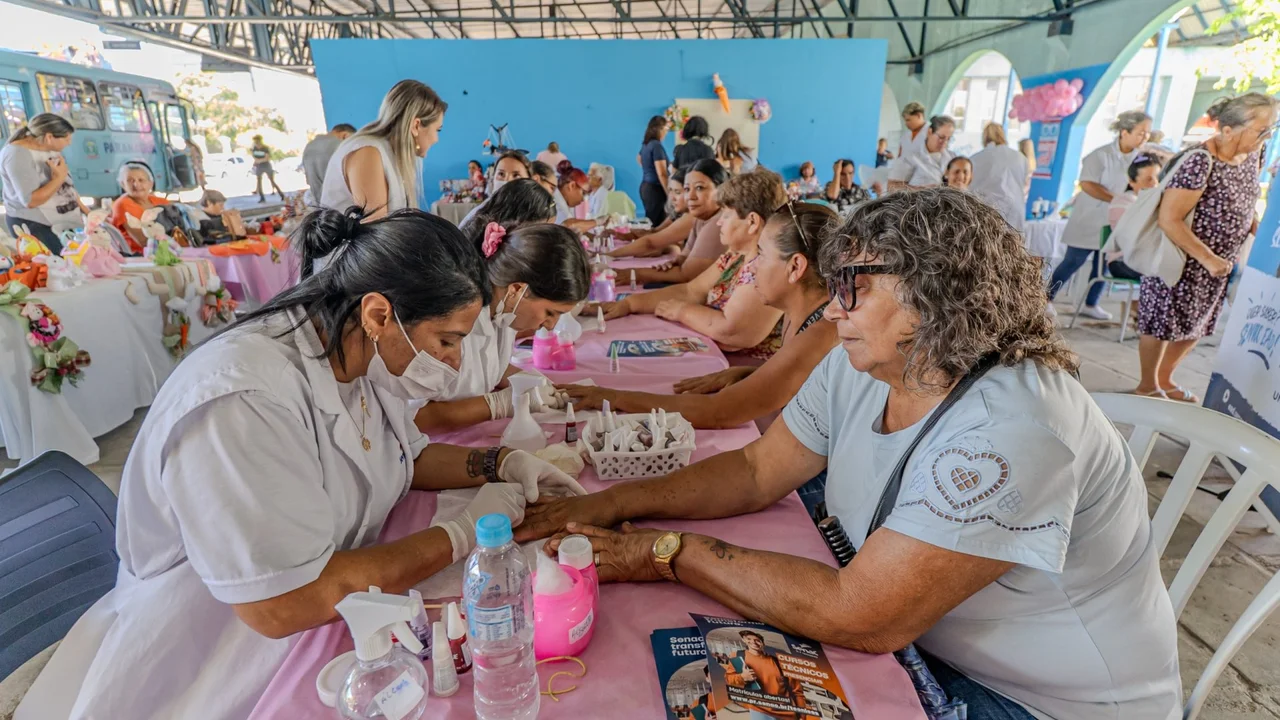 PAM abre inscrições para a segunda turma do curso gratuito de Manicure e Pedicure em Paranaguá