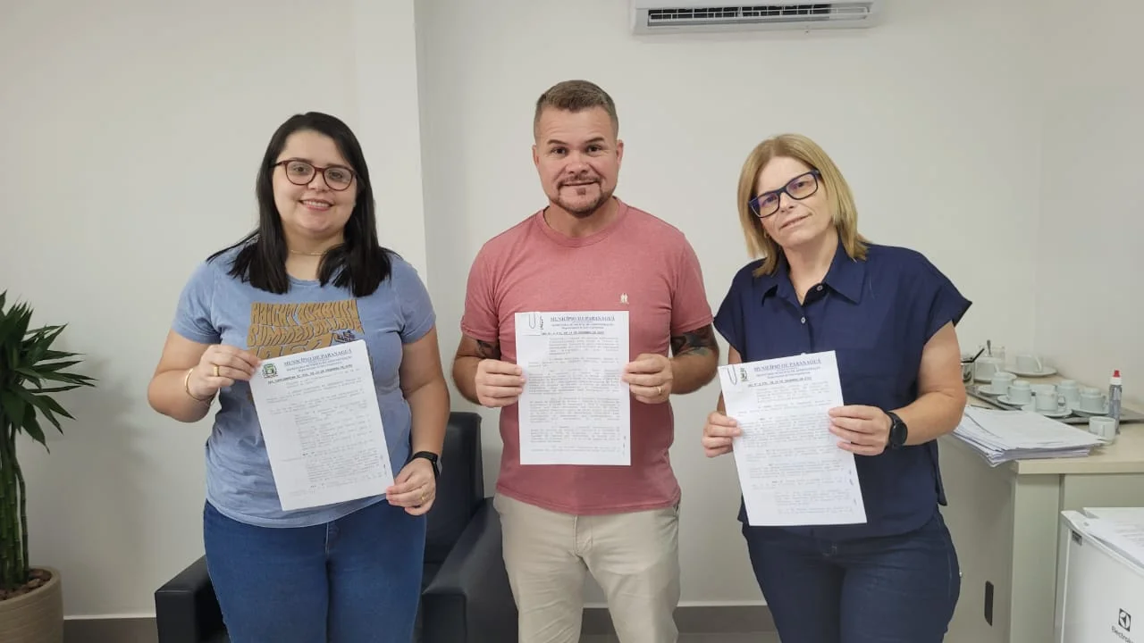 Prefeito sanciona lei que garante reposição salarial aos servidores municipais