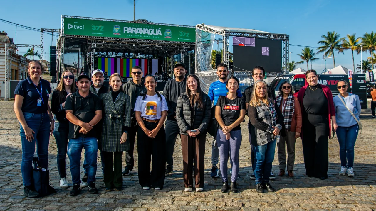 Escola de Formação em Turismo de Paranaguá promove aula prática sobre montagem de grandes eventos