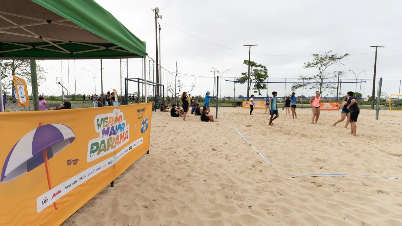 Prefeitura de Paranaguá e Governo do Estado unem forças e levam esporte gratuito à população no Verão Maior Paraná