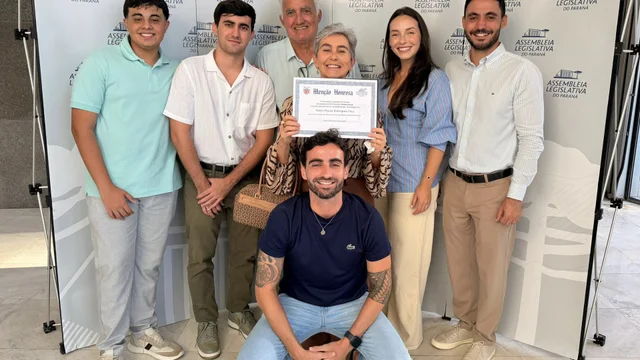 Secretária Vânia Foes recebe homenagem da Assembleia Legislativa por serviços prestados à comunidade